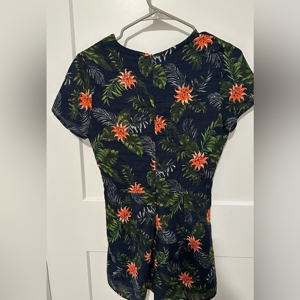 Everly Tropical Floral Romper - Picture 13 of 15